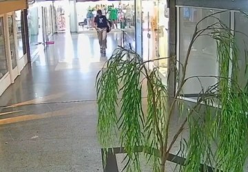 Mulher assume incêndio em loja do Campos Shopping; Polícia investiga o caso