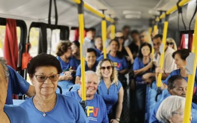 Italva Recebe Novo Ônibus para o Grupo da Melhor Idade em Entrega Feita pelo Senador Carlos Portinho